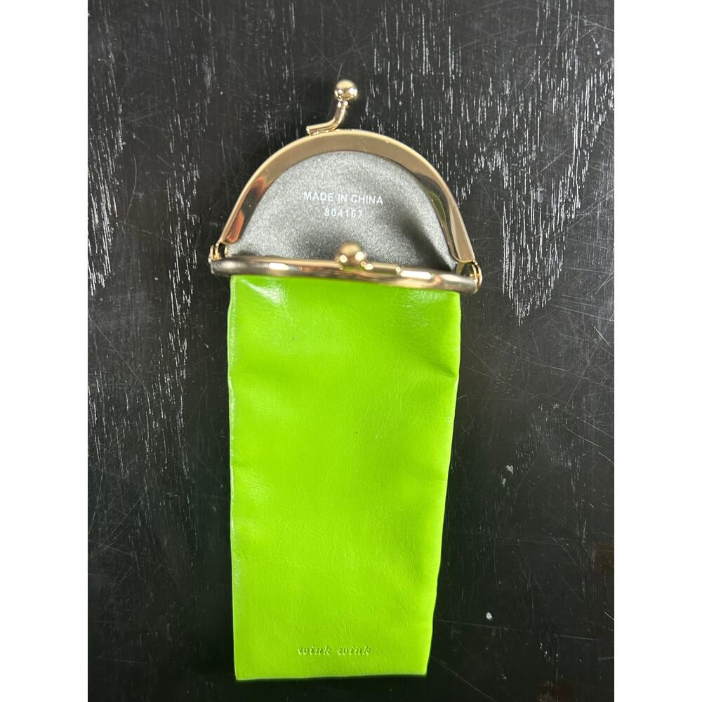 Kate Spade  Apple Green Leather eyeglass case Wink Wink 7x2.5" kisslock preowned - Picture 3 of 6